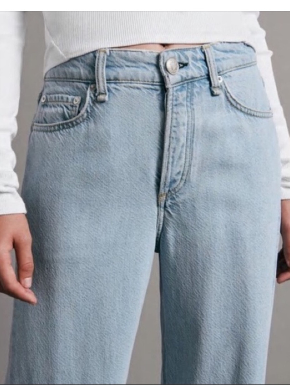 Rag & Bone Logan Featherweight Denim Low Rise Wide Leg in Blossom Light Wash 26 - Picture 3 of 8